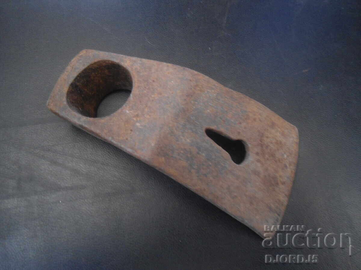 Licitație Vechiul Tesla Licitație Vechiul Tesla