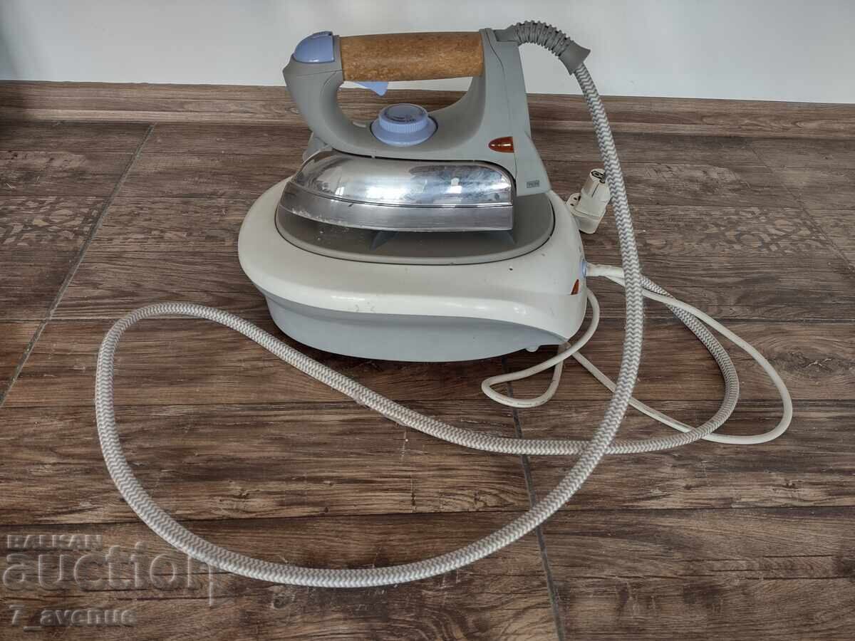 Iron, ironing station, with cork handle, 05/04/25