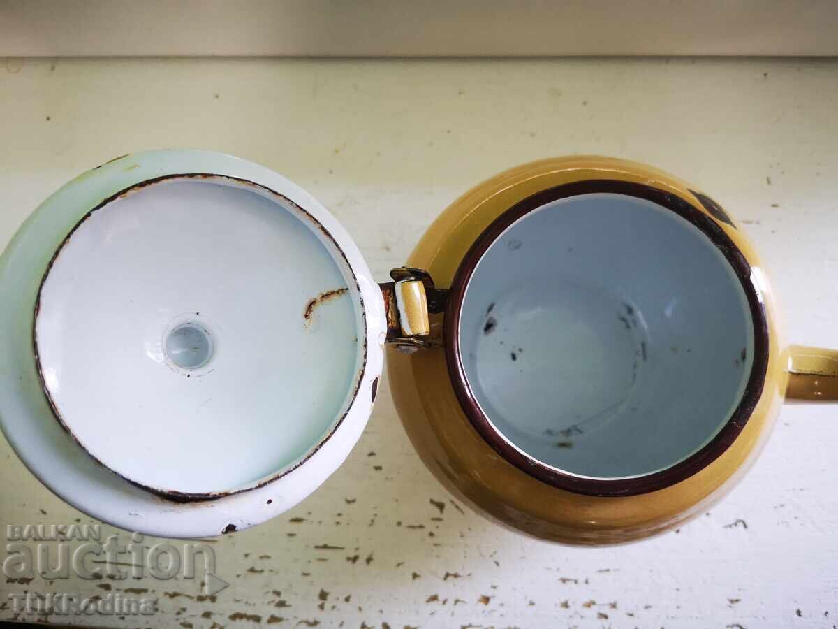 Παράδοση Μικρό σμαλτένιο τσαγιερό