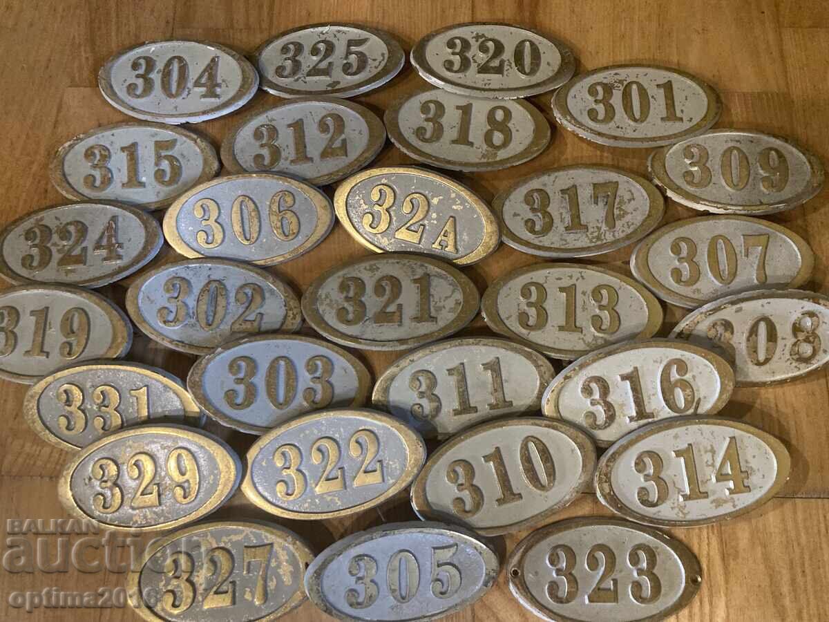 Lot of signs - Hotel "Royal" with price 89.00 BGN | € 45.50