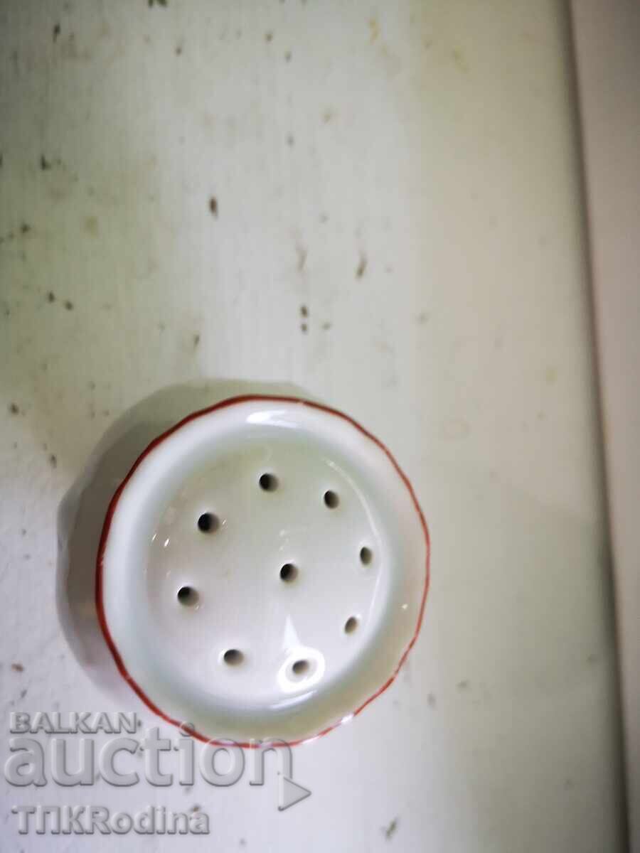 Porcelain salt shaker with price 3.00 BGN | € 1.53 Porcelain salt shaker with price 3.00 BGN | € 1.53