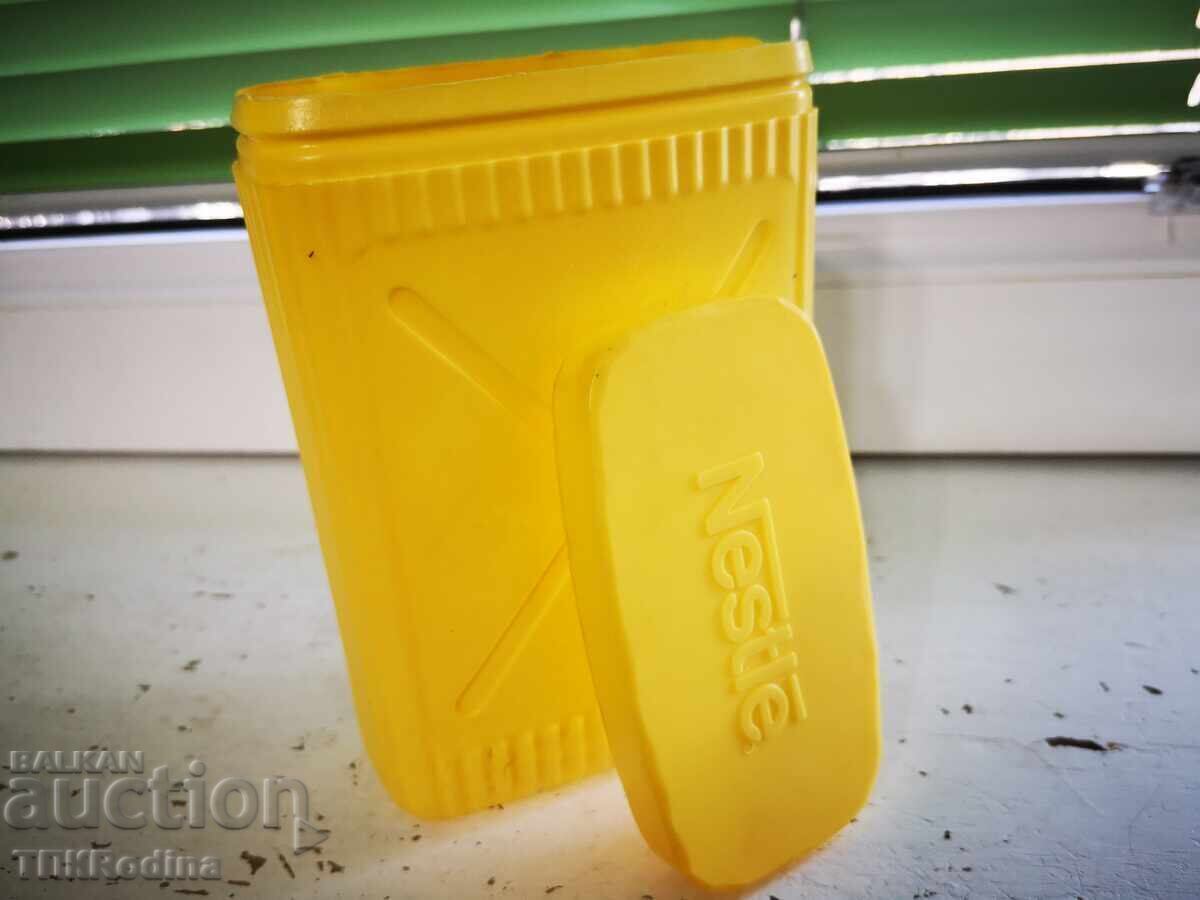 Delivery of An old Nestle box