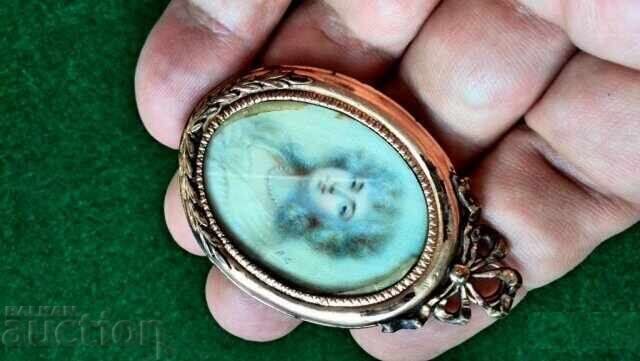 Licitație CONSERVAT Miniatura portret antic semnat secolul al XIX-lea Licitație CONSERVAT Miniatura portret antic semnat secolul al XIX-lea