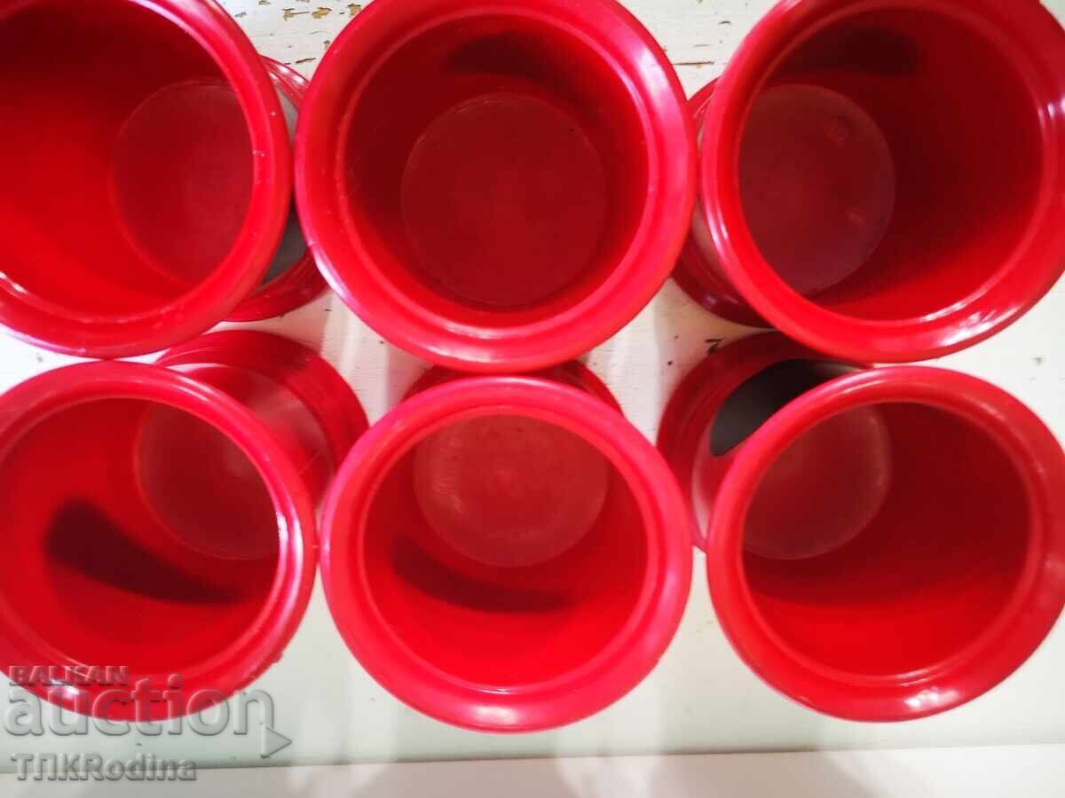 Παλιά πλαστικά βαζάκια για μπαχαρικά με τιμή 4.00 BGN | € 2.05