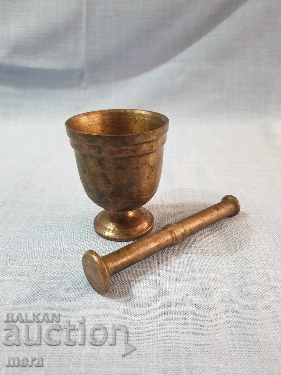 Mojar compact din bronz cu preț 37.00 BGN | € 18.92