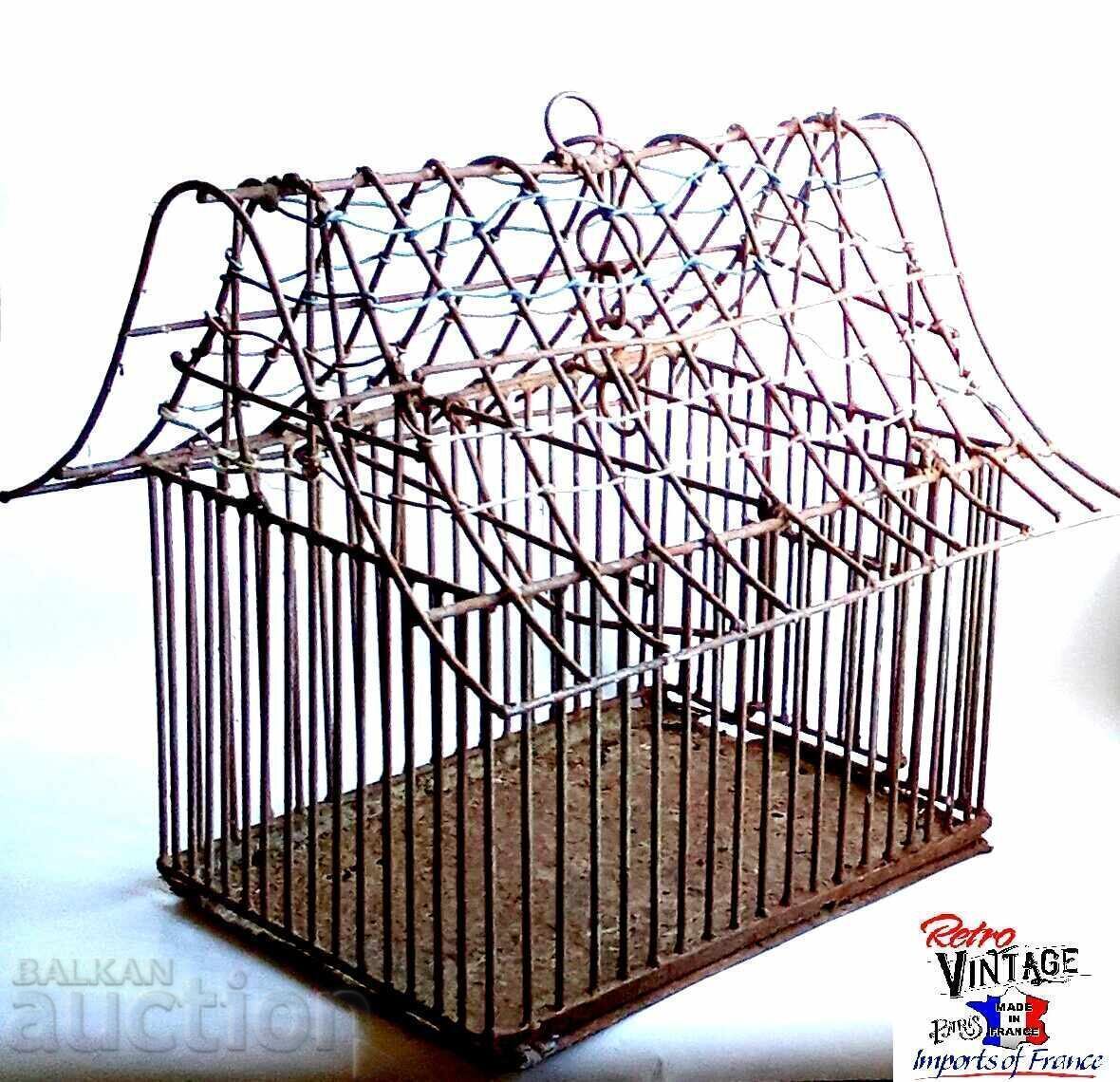 Delivery of Old, quite large cage or trap for small game