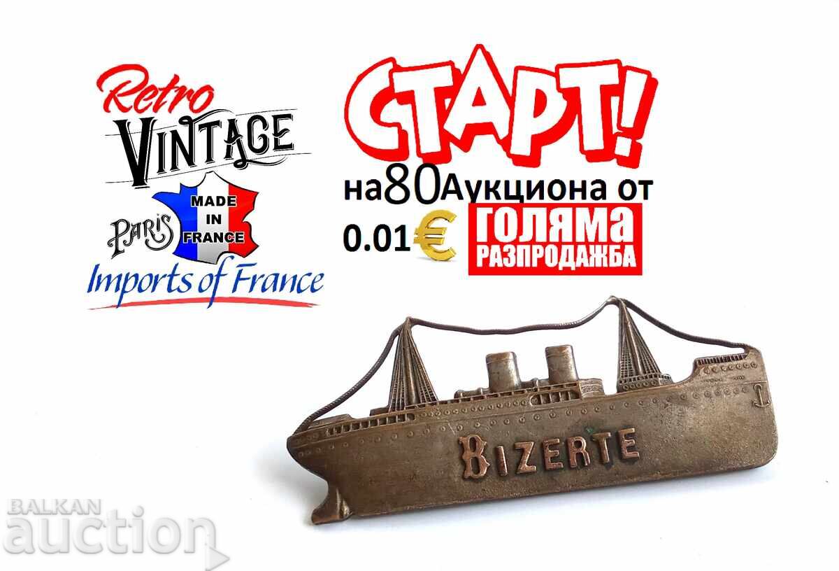 Vechi insignă de navă