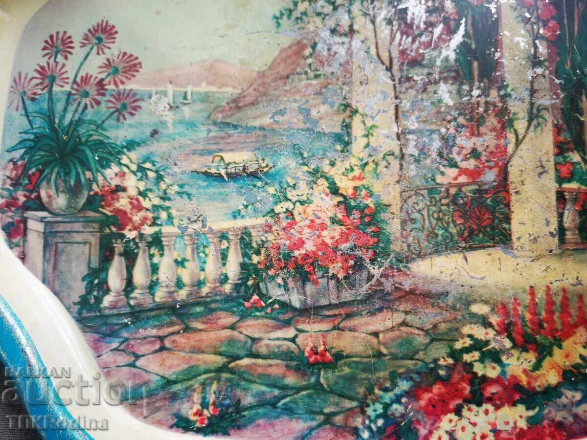 Аукцион Още един стар метален поднос за севиране