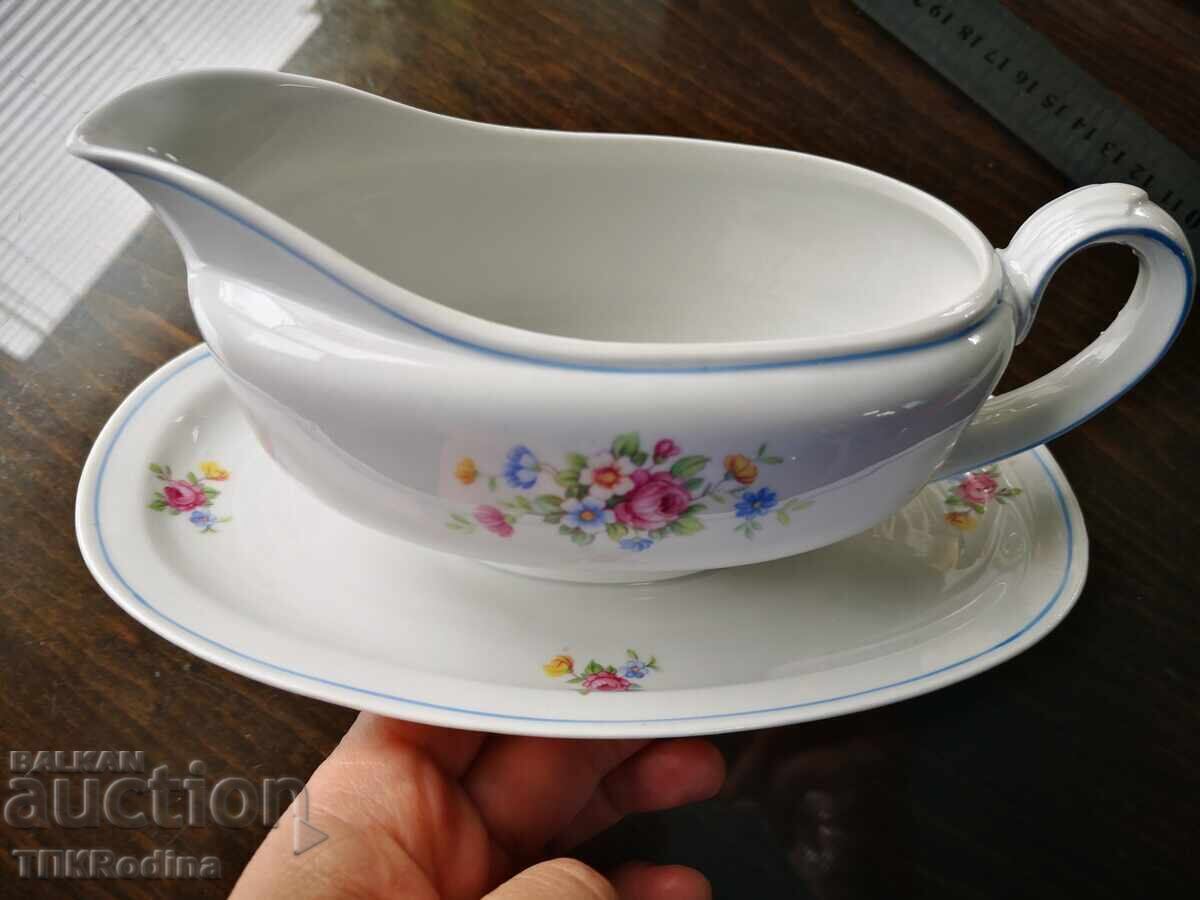 Porcelain gravy boat Zeh Scherzer 60 Years Bavaria, Germany with price 15.00 BGN | € 7.67 Porcelain gravy boat Zeh Scherzer 60 Years Bavaria, Germany with price 15.00 BGN | € 7.67