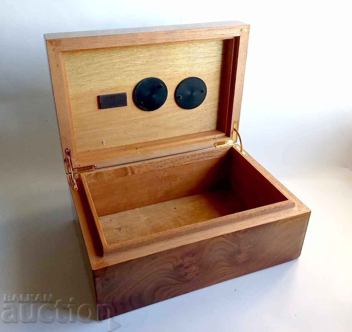 Παράδοση Υγραντήρας πούρων