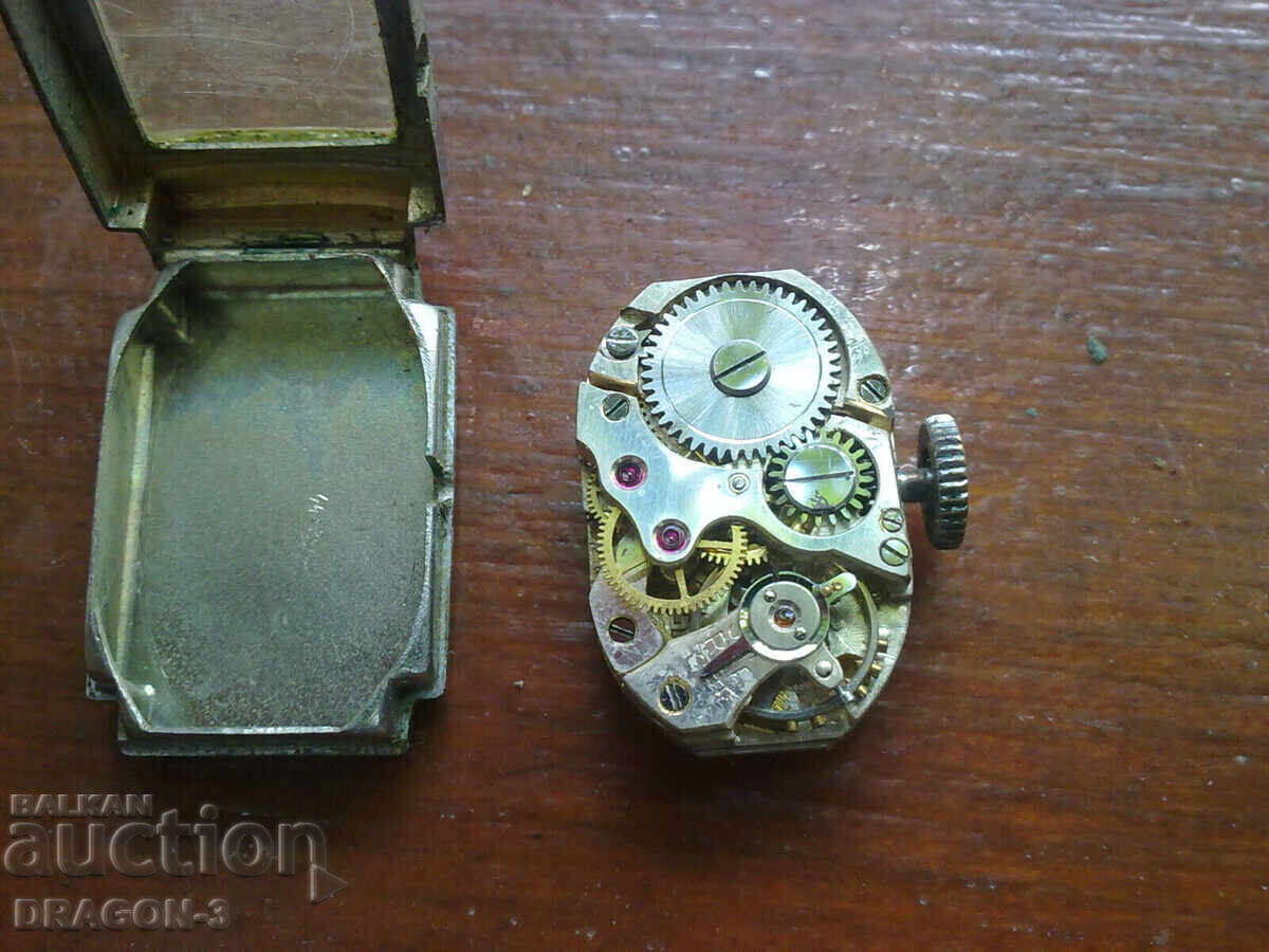 Auction WOMEN'S Auction WOMEN'S