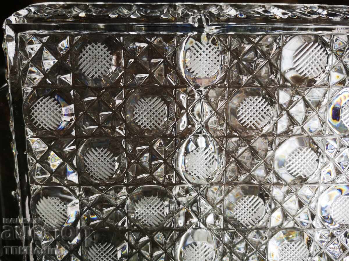 Delivery of Crystal serving platter with three compartments Delivery of Crystal serving platter with three compartments