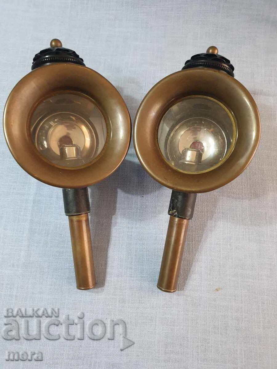 Licitație Pereche de felinare impecabile pentru trăsură Licitație Pereche de felinare impecabile pentru trăsură