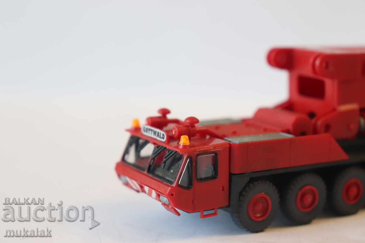 Kibri H0 1/87 Auto Crane Truck Crane Model Toy Car with price 35.00 BGN | € 17.90 Kibri H0 1/87 Auto Crane Truck Crane Model Toy Car with price 35.00 BGN | € 17.90