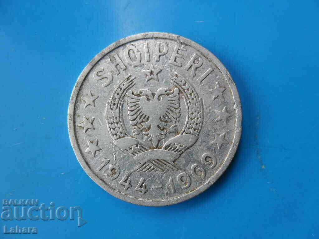 50 Kinder Surprise Eggs 1969 Albania with price 3.00 BGN | € 1.53 50 Kinder Surprise Eggs 1969 Albania with price 3.00 BGN | € 1.53