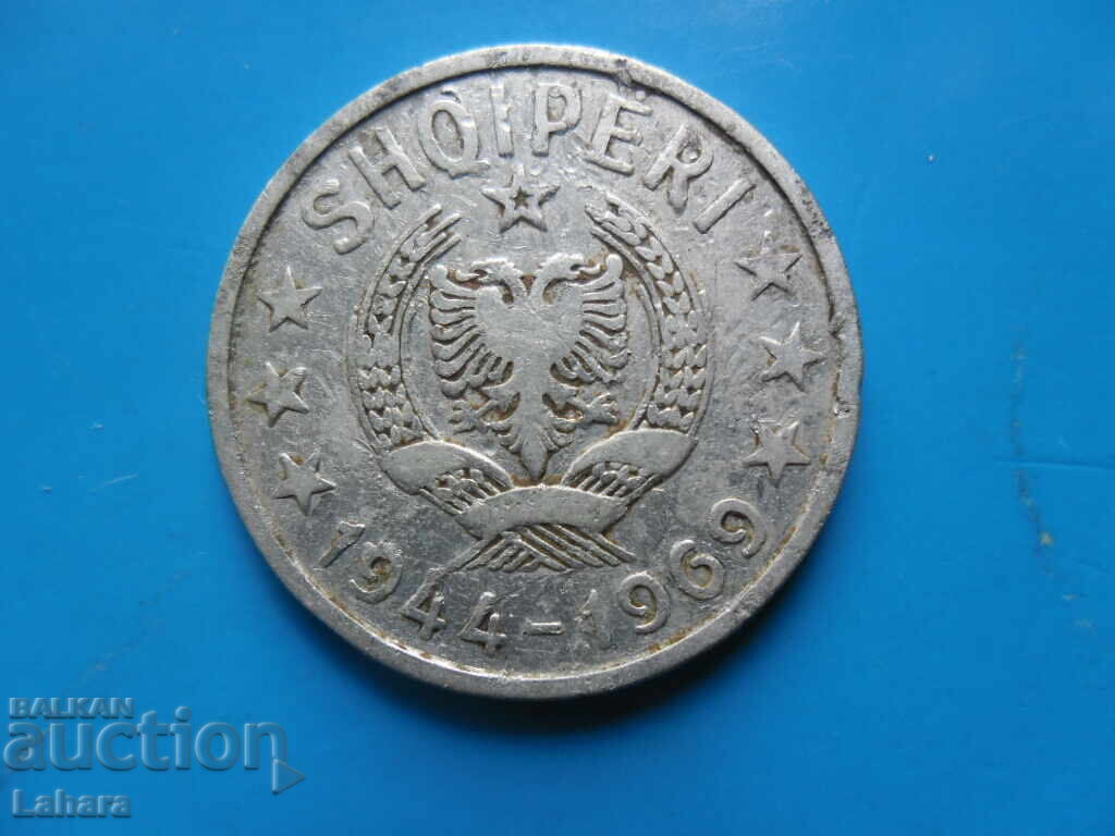 Delivery of 50 Kinder Surprise Eggs 1969 Albania Delivery of 50 Kinder Surprise Eggs 1969 Albania