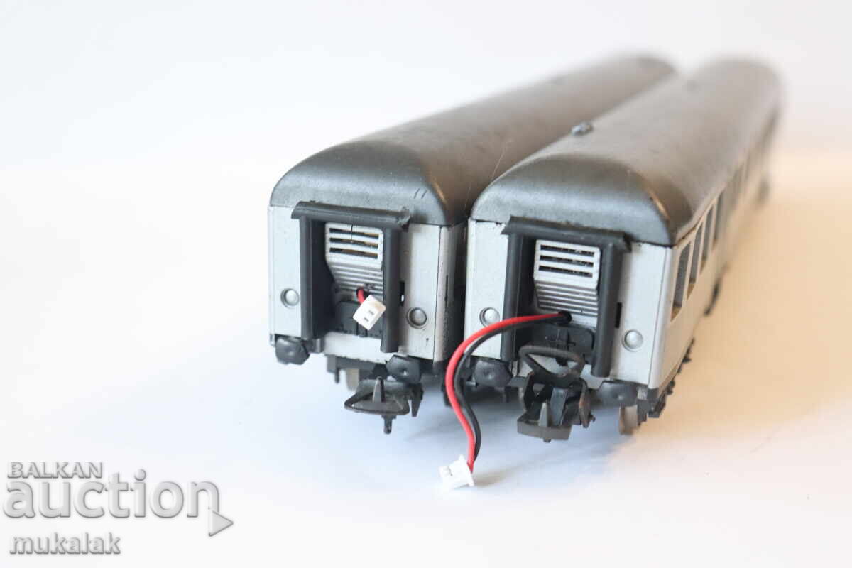 LIMA H0 1/87 LOCOMOTIVE WAGON TRAIN TRAIN RAILWAY LOT 2 PCS - 5 LIMA H0 1/87 LOCOMOTIVE WAGON TRAIN TRAIN RAILWAY LOT 2 PCS - 5