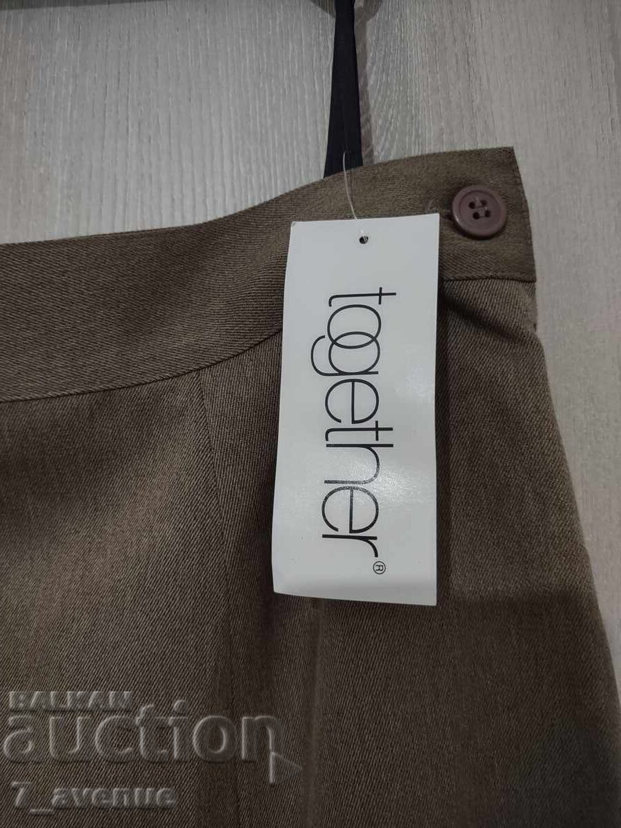 Licitație Fustă, lungă, de firmă, cu etichetă, super e, 6.04.25