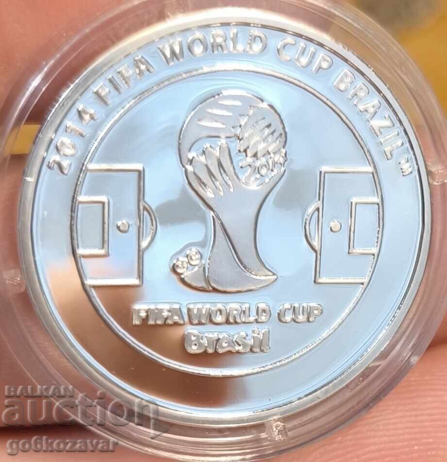 Монета Медал Световно По футбол 2014г Сребро ! с цена € 10.00 | 19.56 лв.