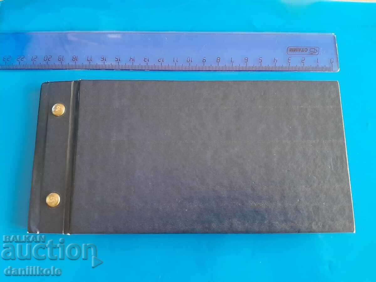 Auction *$*Y*$* Binder 20 sheets/40 banknotes up to 160 x 86mm. *$*Y*$* Auction *$*Y*$* Binder 20 sheets/40 banknotes up to 160 x 86mm. *$*Y*$*