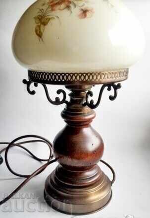 Παράδοση Μεγάλο επιτραπέζιο vintage φωτιστικό