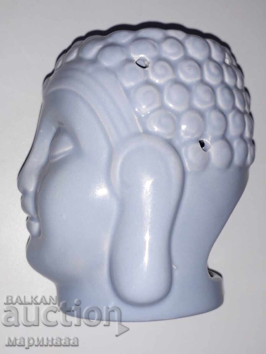 SFEMENIC NOU cu preț € 1.53 | 2.99 BGN