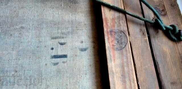 Licitație Tablou vechi în ulei din Franța, secolul al XIX-lea, cu ștampilă pe ramă Licitație Tablou vechi în ulei din Franța, secolul al XIX-lea, cu ștampilă pe ramă