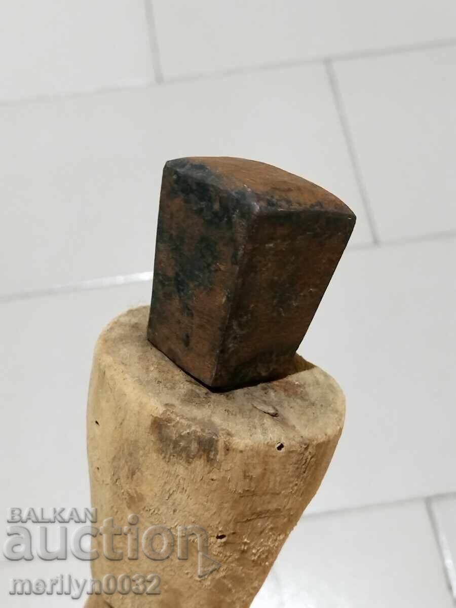 Аукцион Метална наковалня за клепане на коса