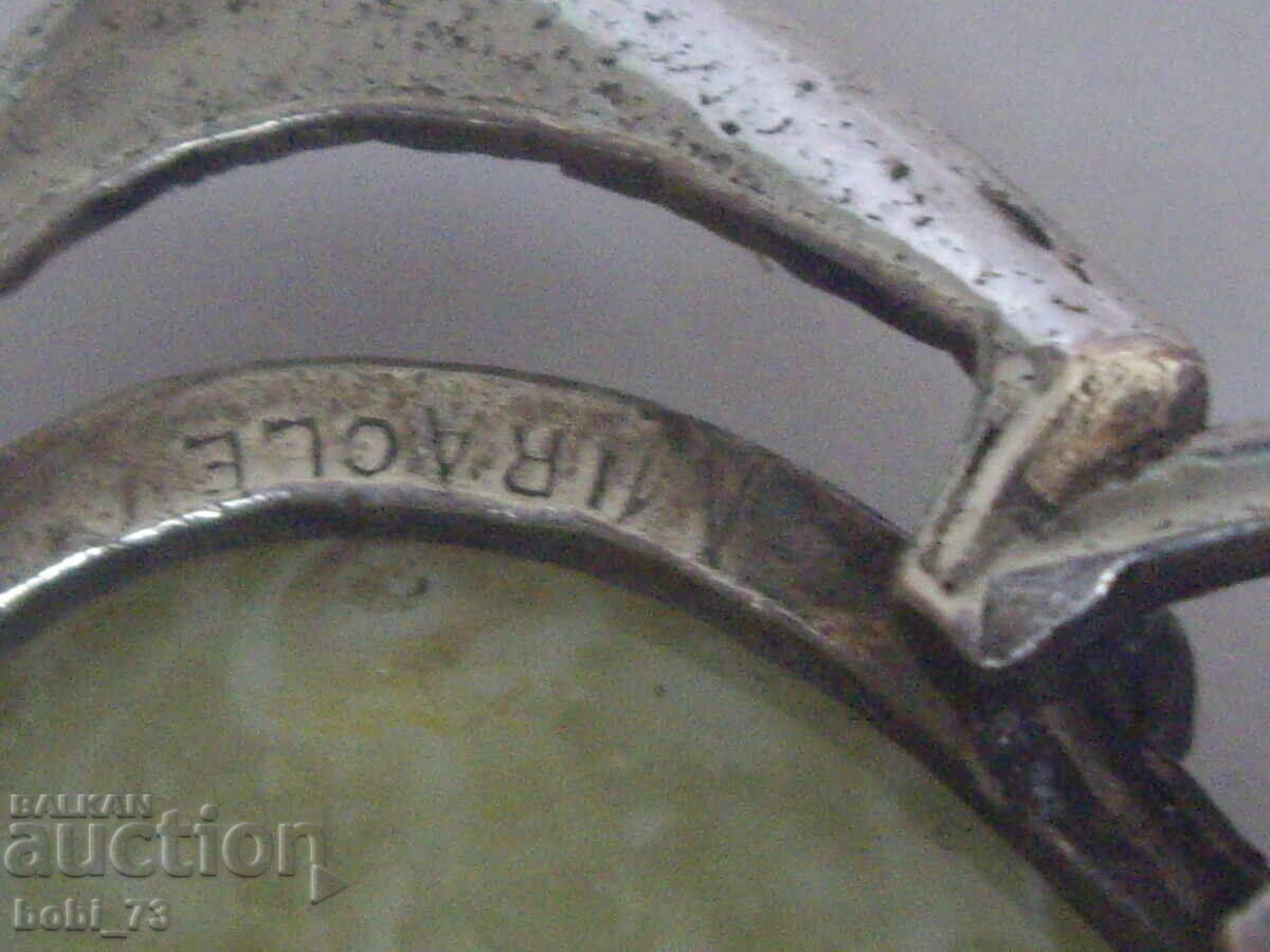 Доставка на Стара много красива и отлично запазена брошка.