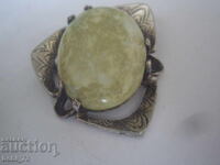 Veche broșă foarte frumoasă și excelent conservată