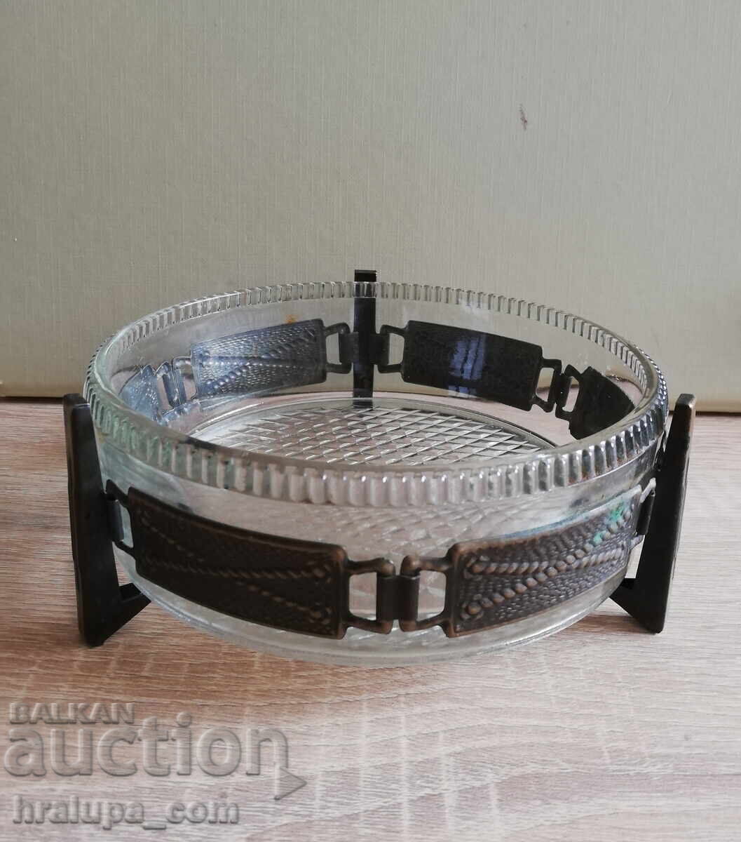 Βίντατζ μπομπονιέρα από γυαλί και μεταλλικά εξαρτήματα με τιμή 15.00 BGN | € 7.67