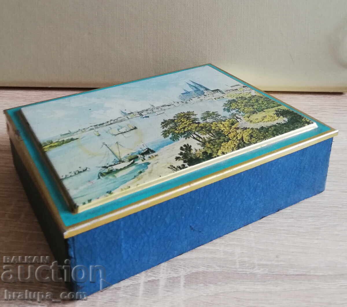 Винтидж кутия за парфюм одеколон с цена 20.00 лв. | € 10.23 Винтидж кутия за парфюм одеколон с цена 20.00 лв. | € 10.23