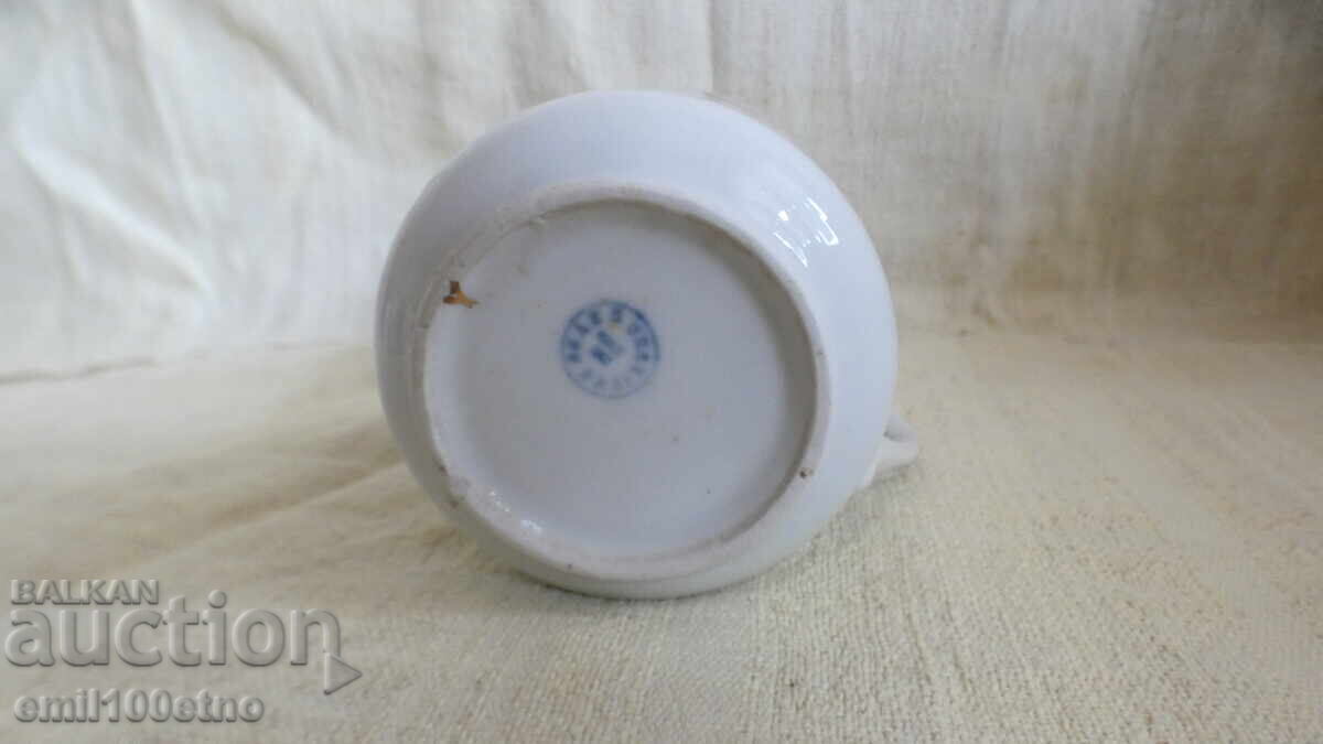 Παράδοση Κούπα τσαγιού παλαιού βουλγαρικού πορσελάνης Παράδοση Κούπα τσαγιού παλαιού βουλγαρικού πορσελάνης