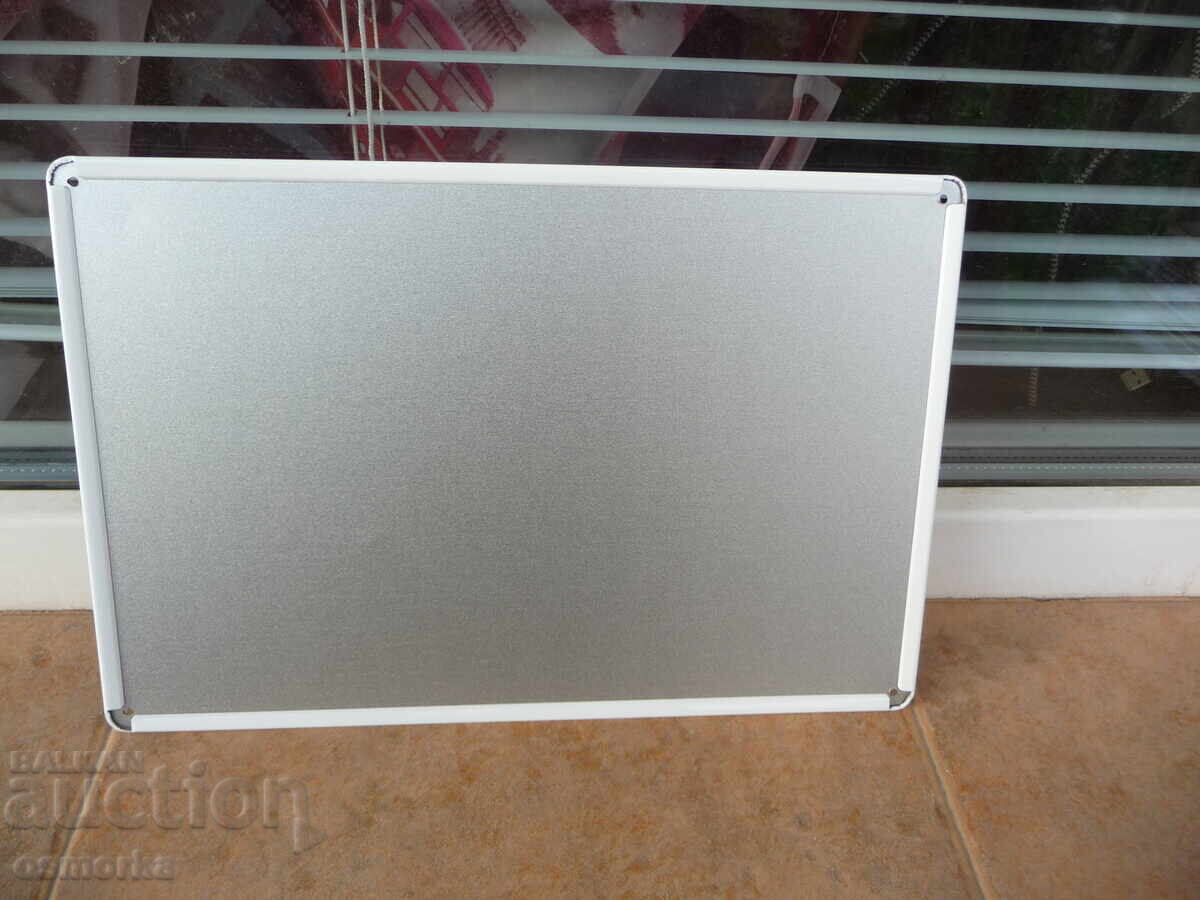 Δημοπρασία Μεταλλική πινακίδα αυτοκίνητο τζιπ Mercedes Benz AMG Angel Eyes γυαλιστερό Δημοπρασία Μεταλλική πινακίδα αυτοκίνητο τζιπ Mercedes Benz AMG Angel Eyes γυαλιστερό