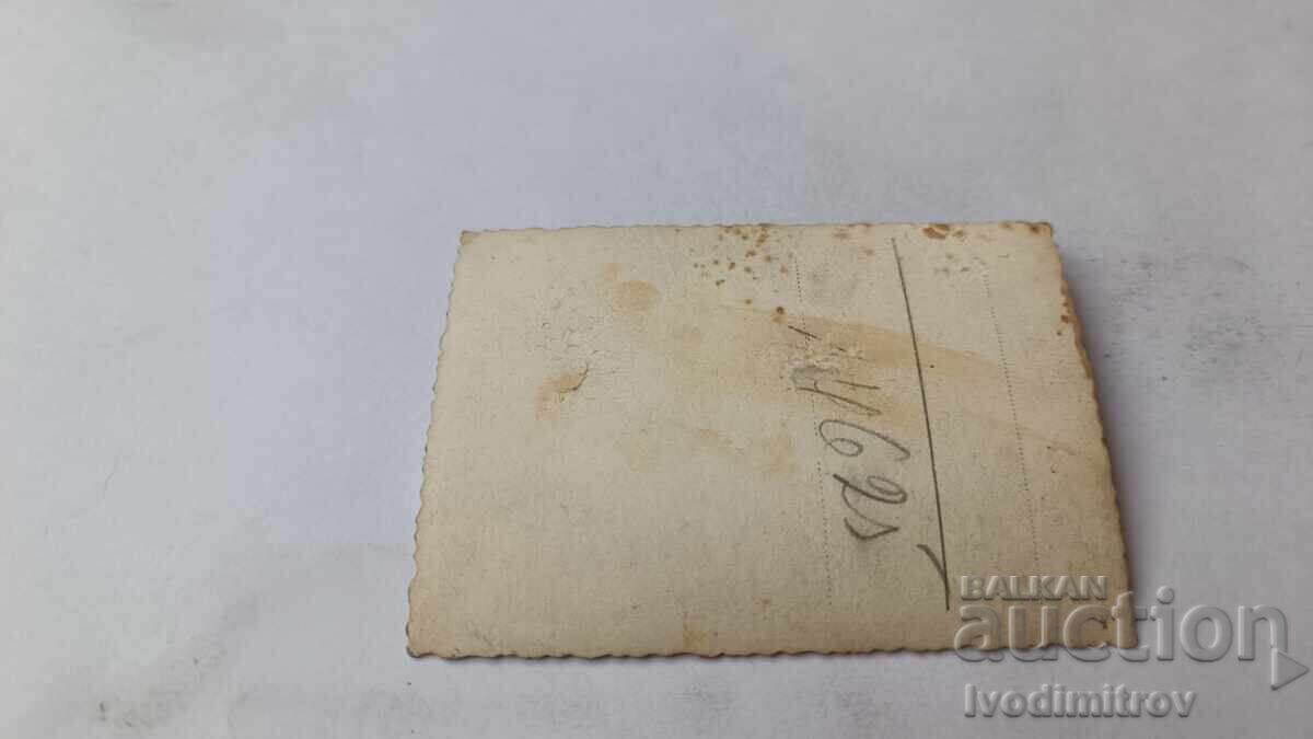 Φωτογραφία Σοφία Δύο γυναίκες σε μια βόλτα με τιμή 2.45 BGN | € 1.25 Φωτογραφία Σοφία Δύο γυναίκες σε μια βόλτα με τιμή 2.45 BGN | € 1.25