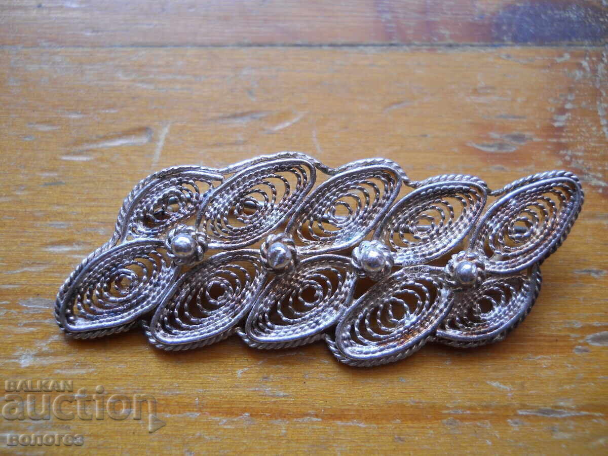 Broșă veche din argint filigranat - 3,80 g Broșă veche din argint filigranat - 3,80 g