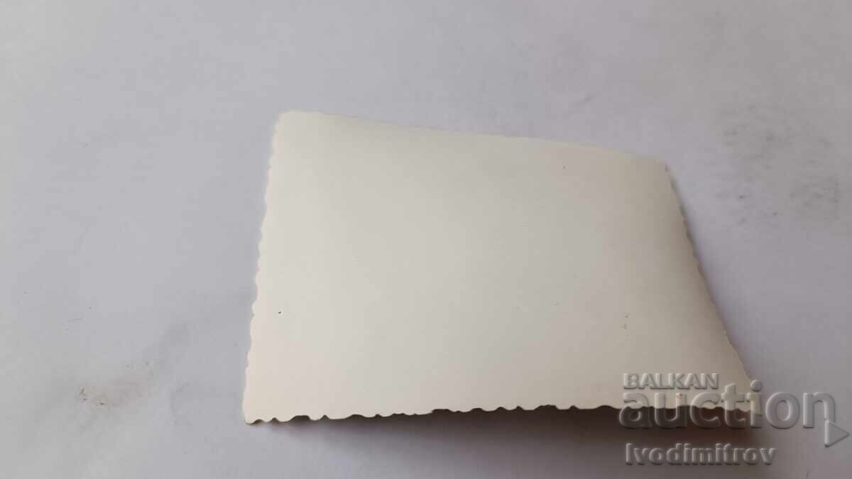 Foto Tânăr și fată cu preț 1.45 BGN | € 0.74