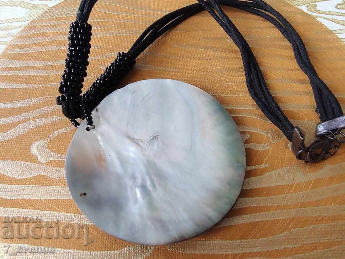 Delivery of Necklace, massive ART, mother-of-pearl, 70s - 80s, 8.04.2025 Delivery of Necklace, massive ART, mother-of-pearl, 70s - 80s, 8.04.2025
