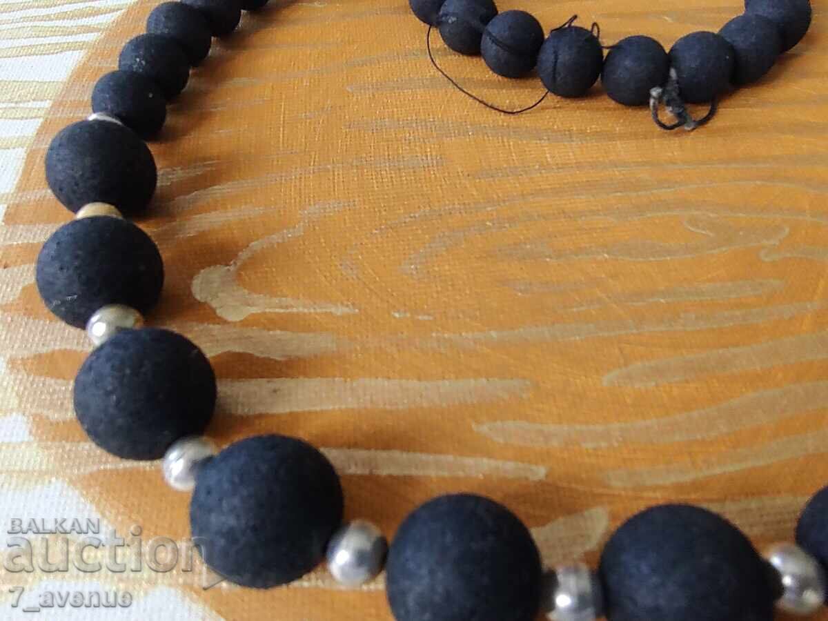 Necklace, lava stones 70s - 80s, 04/08/2025 - 5