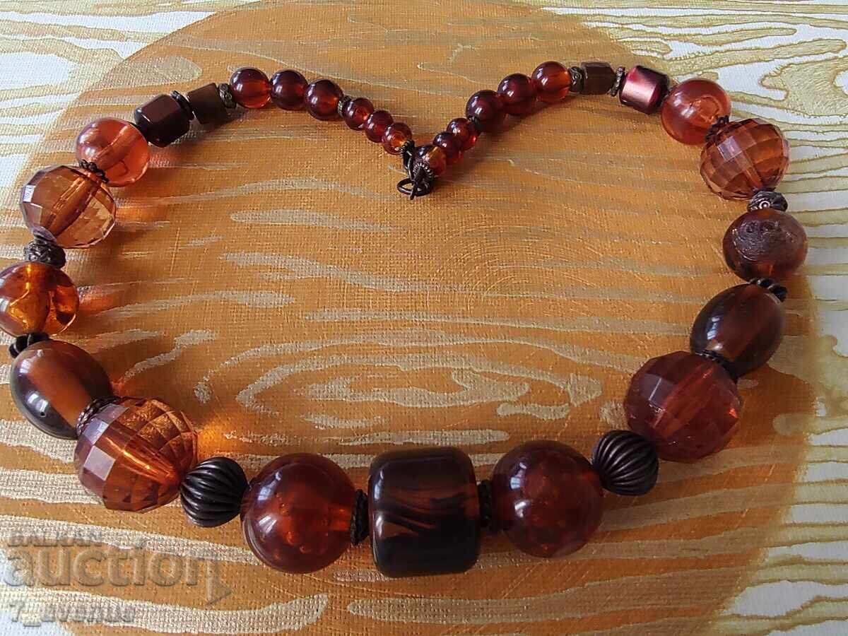 Necklace, some elements are from Catalin, 70s, 04/08/2025 - 6 Necklace, some elements are from Catalin, 70s, 04/08/2025 - 6