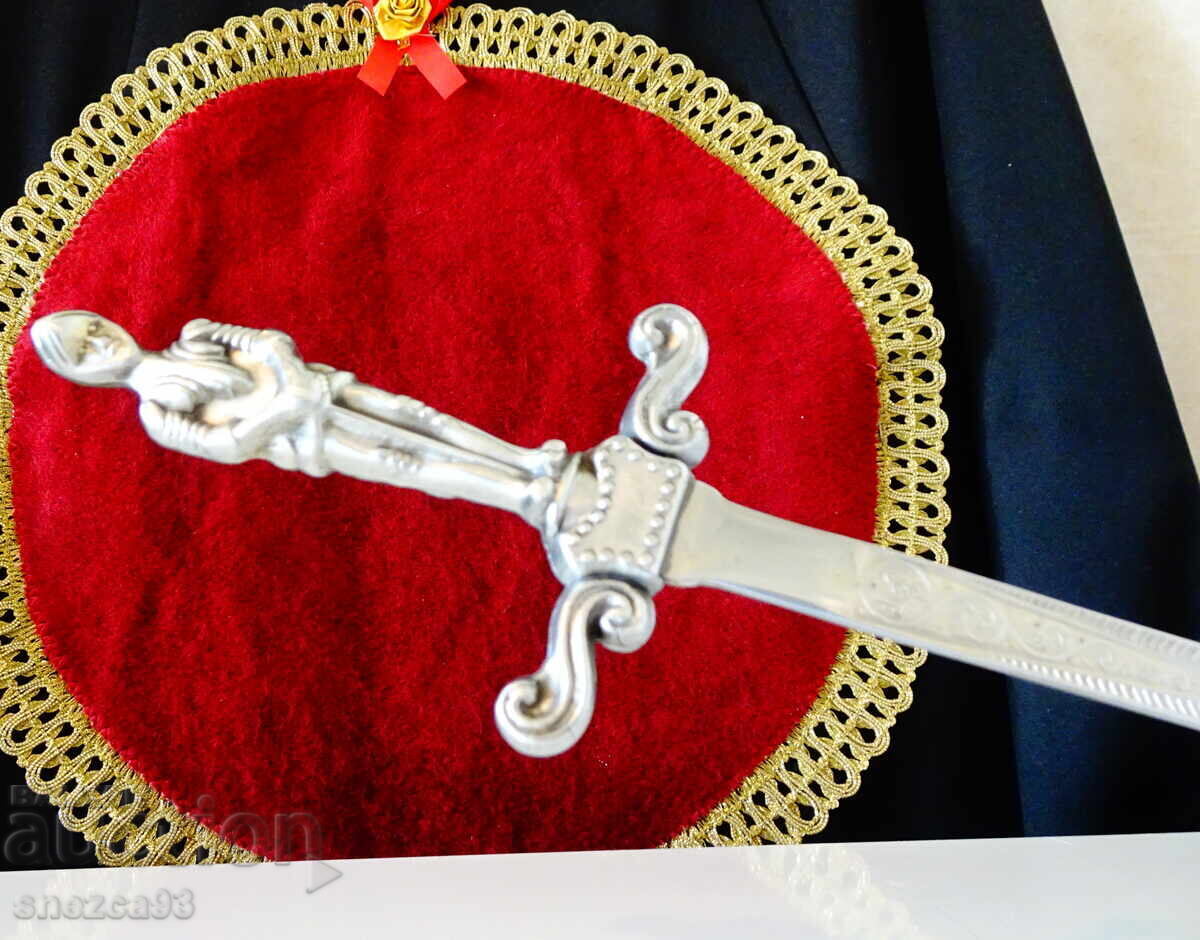 Dagger, kama with a figure of a Templar knight with price € 28.00 | 54.76 BGN