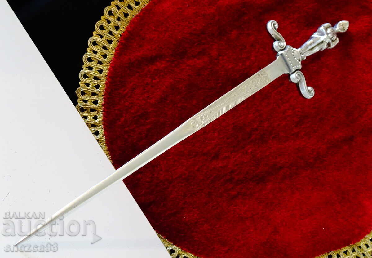 Dagger, kama with a figure of a Templar knight