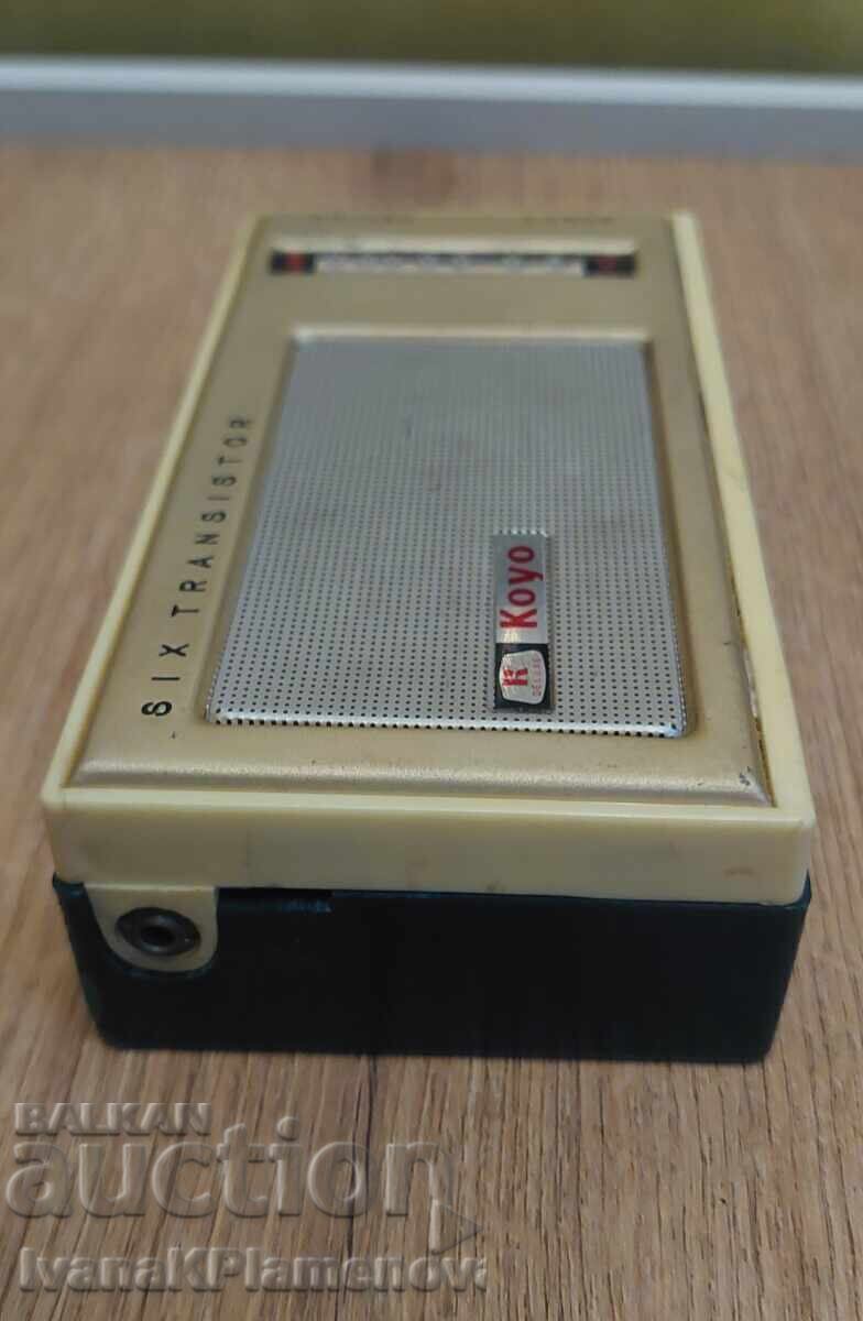 Delivery of Retro transistor for collectors