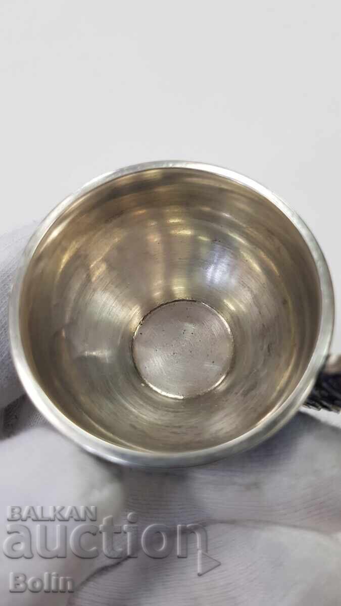 Licitație Foarte rară ceșcuță rusească de argint pentru vodcă, țaristă, 1891