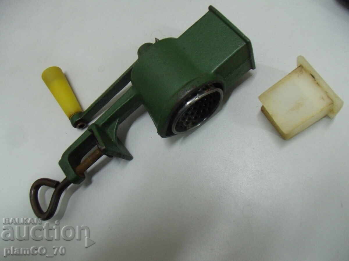 No. 7990 Old Metal / Cast Iron Nut / Seed Grinder with price 30.00 BGN | € 15.34