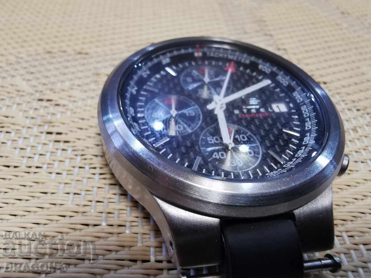 GUESS STEEL cu preț 70.00 BGN | € 35.79 GUESS STEEL cu preț 70.00 BGN | € 35.79