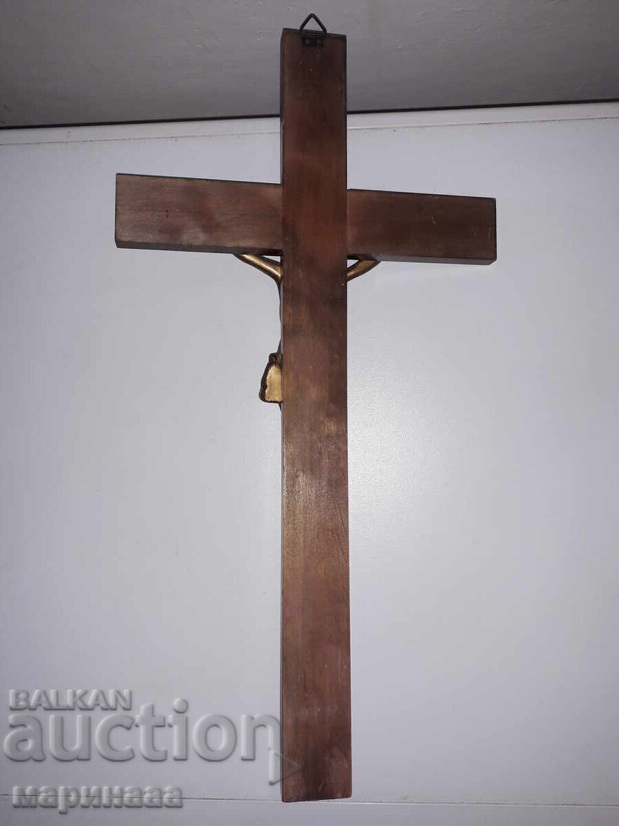 Доставка на КРЪСТ ЗА СТЕНА. ДЪРВО, ПЛАСТМАСА