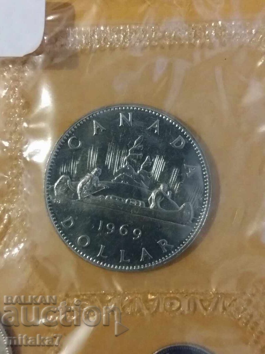 Σετ νομισμάτων Καναδά, 1969 με τιμή 14.00 BGN | € 7.16 Σετ νομισμάτων Καναδά, 1969 με τιμή 14.00 BGN | € 7.16