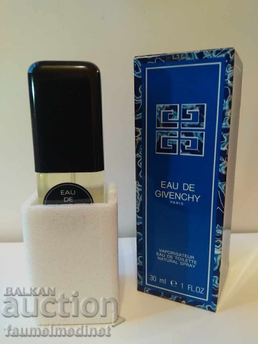 Parfum francez - EAU DE GIVENCHY cu preț € 33.00 | 64.54 BGN