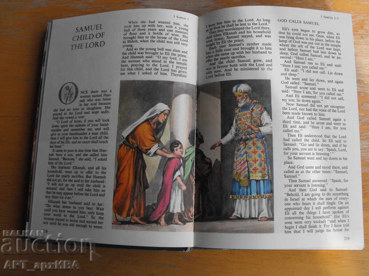 Licitație Biblie pentru copii /în limba engleză/. Vechiul și Noul Testament